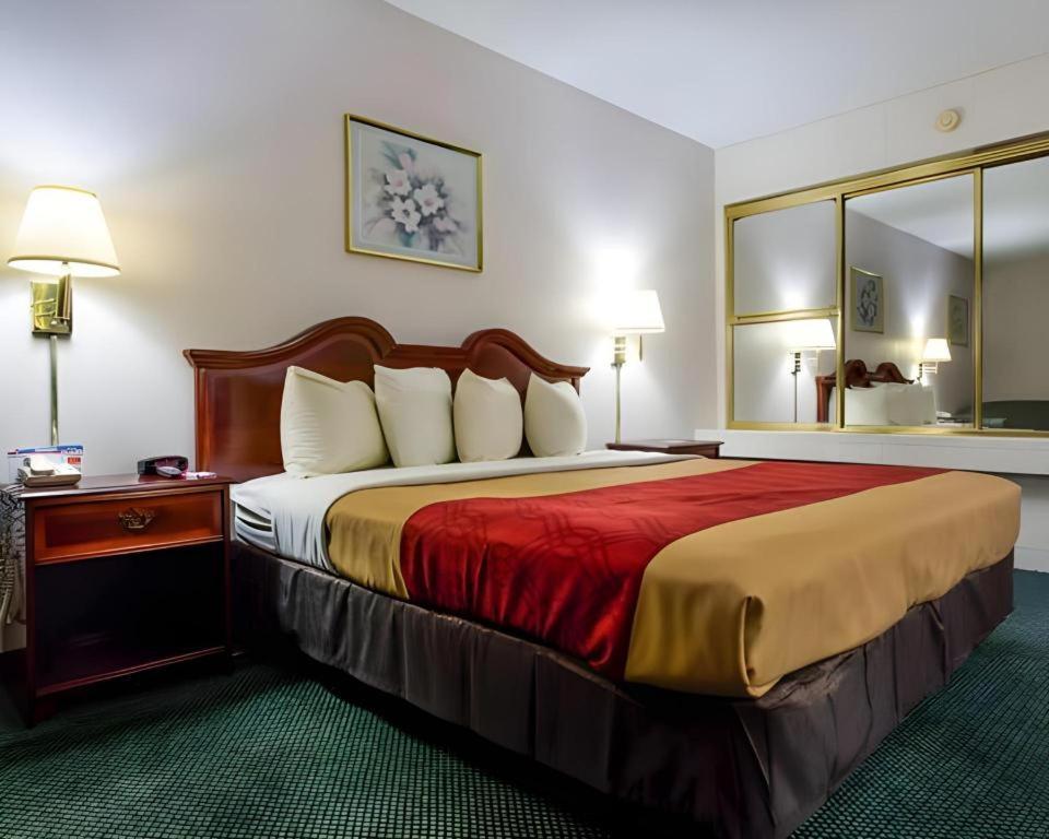 อีโคโน ลอดจ์ เซาท์ Hotel การ์เนอร์ ภายนอก รูปภาพ